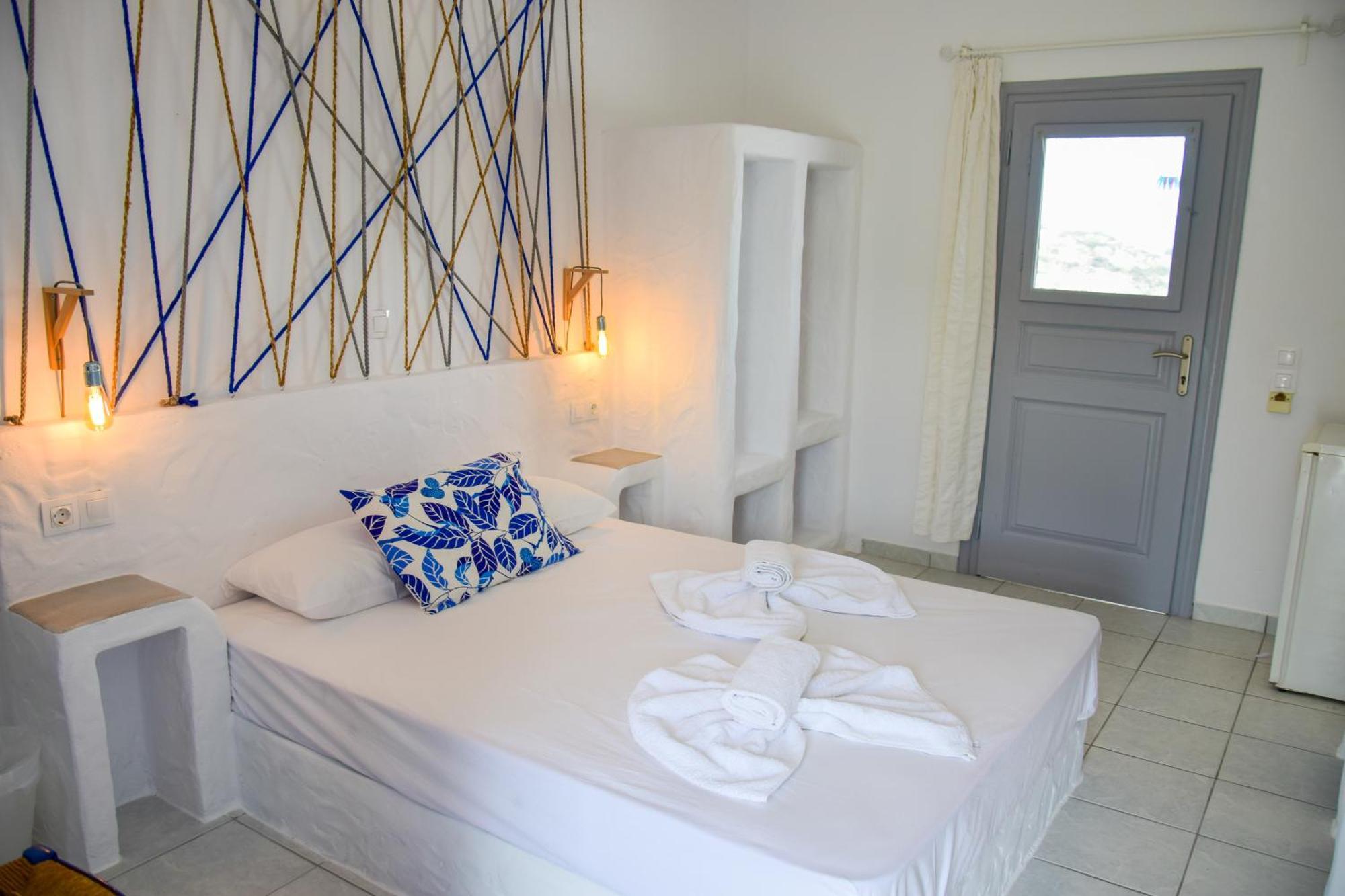 Camares Hotel Alopronia Buitenkant foto
