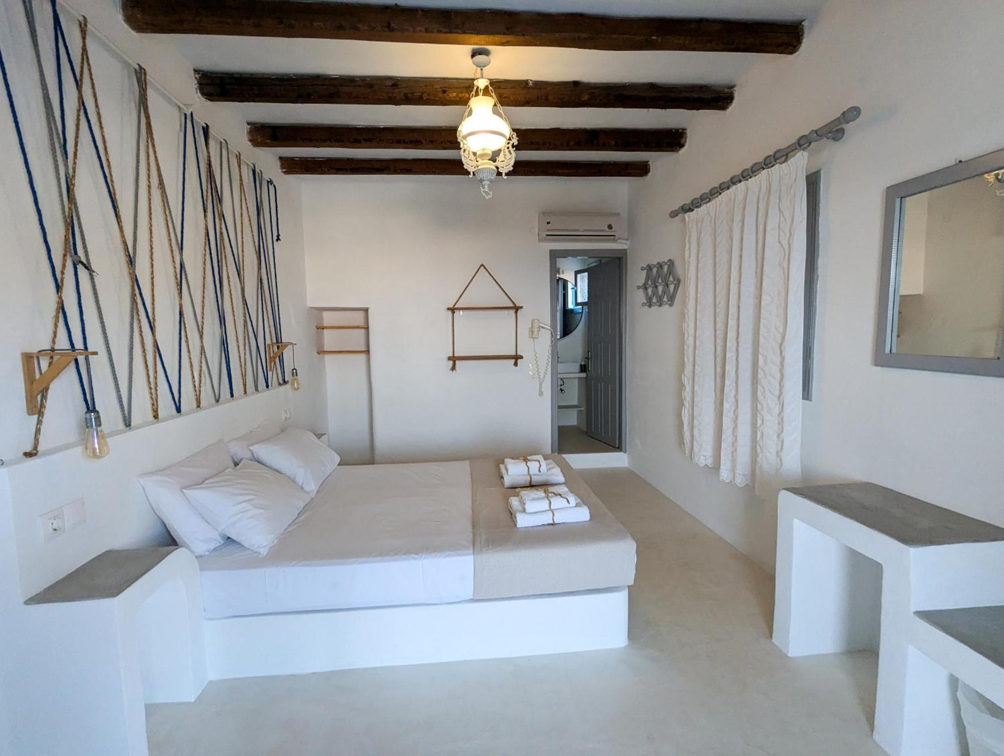 Camares Hotel Alopronia Buitenkant foto