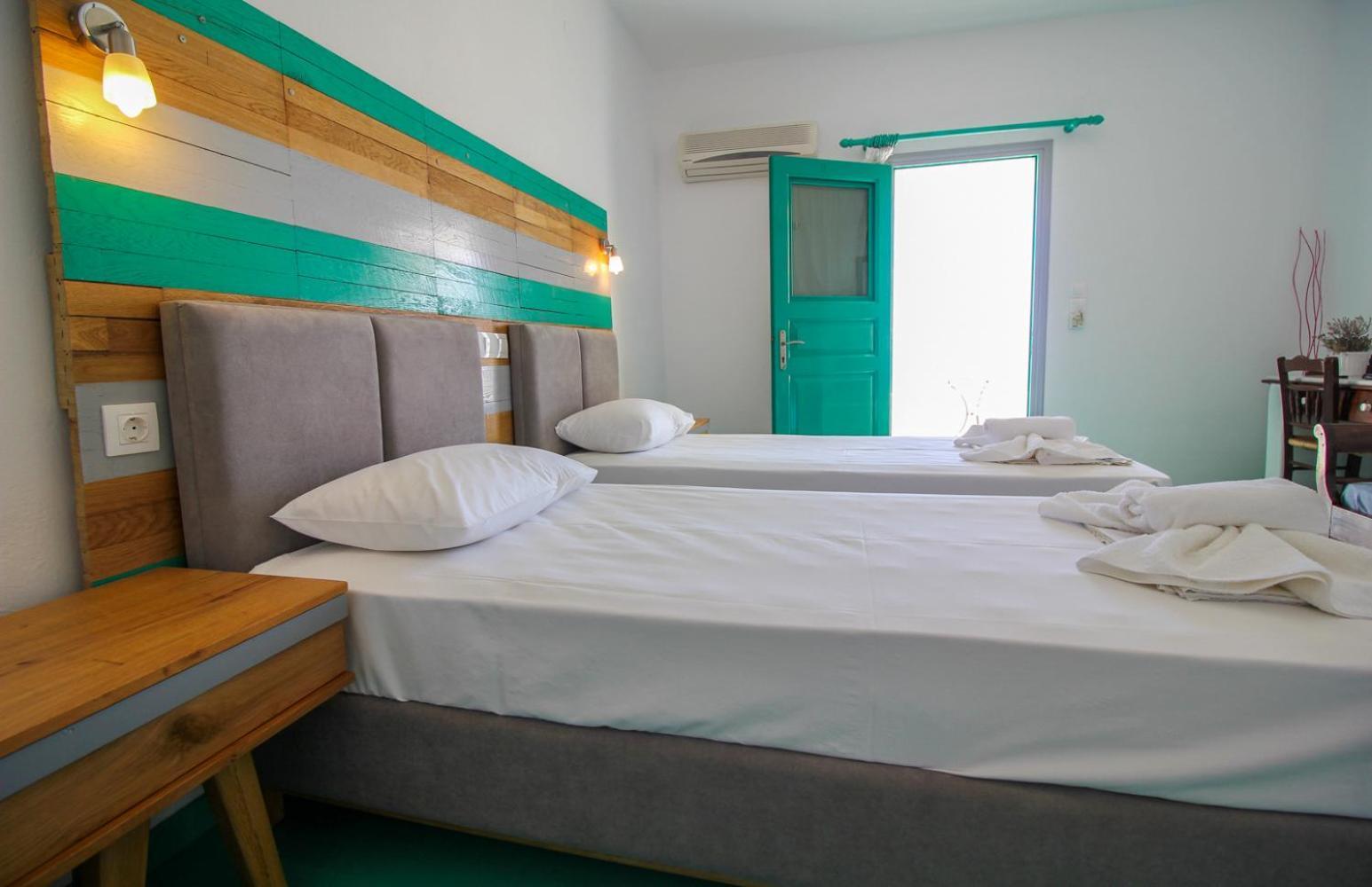 Camares Hotel Alopronia Buitenkant foto