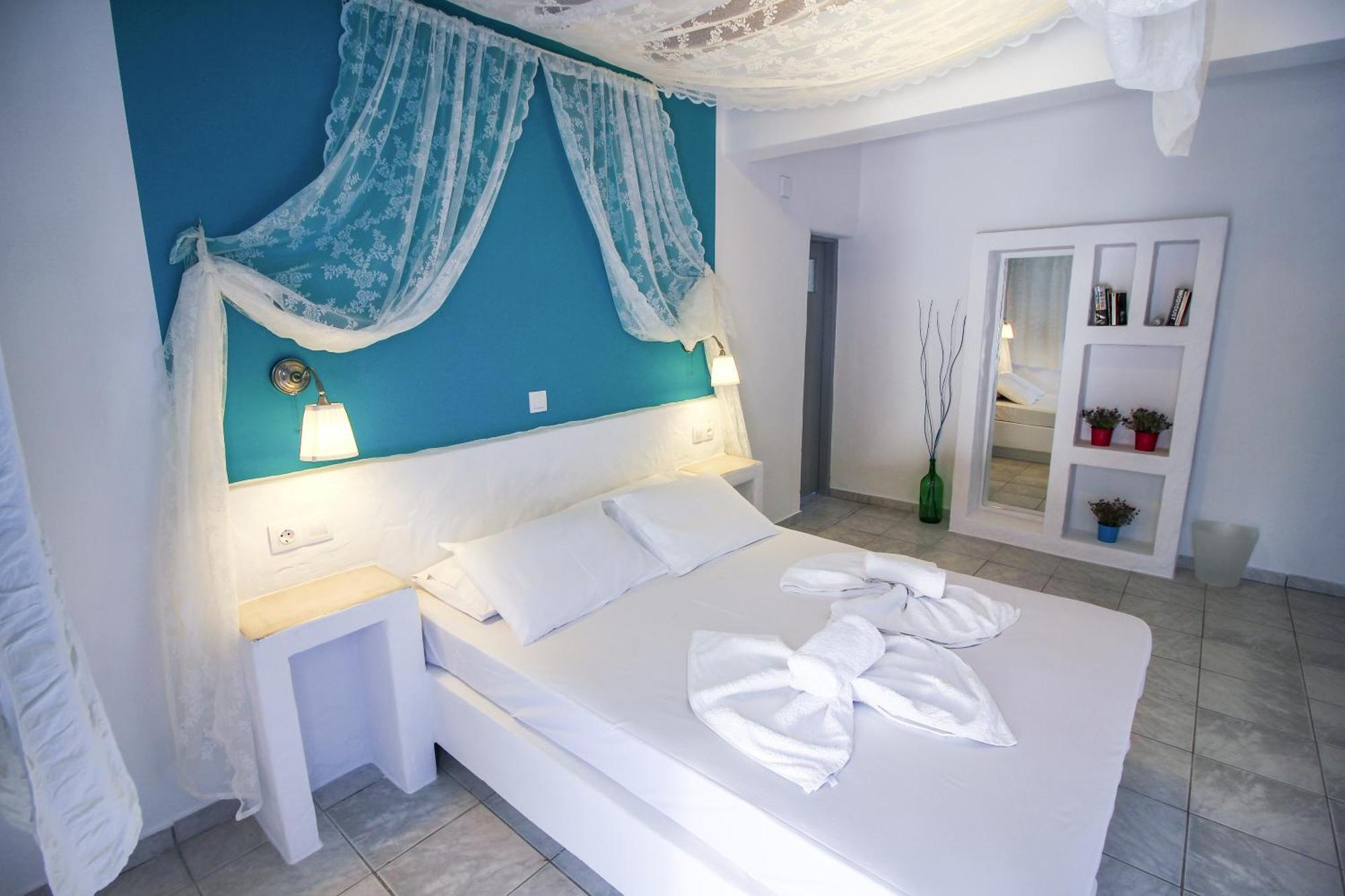 Camares Hotel Alopronia Buitenkant foto