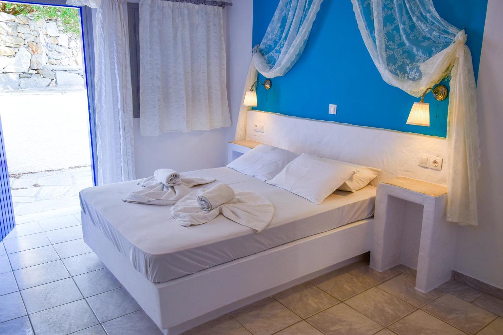 Camares Hotel Alopronia Buitenkant foto